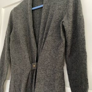 Chic cashmere Brunello Cucinelli grey sweater